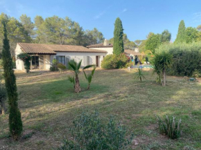 La Vie-là Nature Calme et Volupté Piscine 4 chambres 8-10 pers